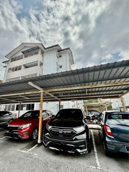 Apartment for Sale at Pangsapuri Danau Bayu - Azmi . - PropertyGuru.com.my