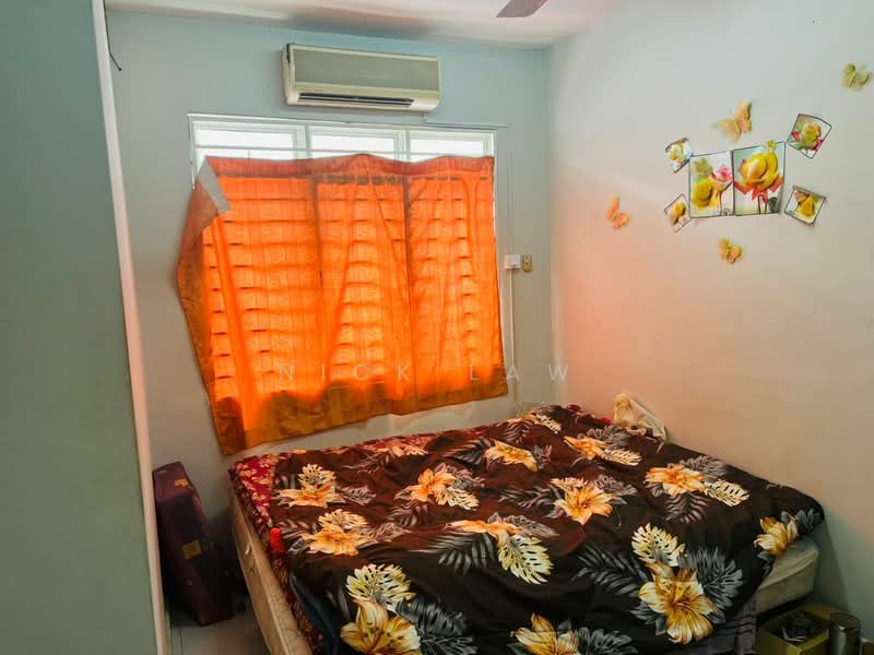 Rumah Teres untuk Dijual di Taman Selayang Utama (Selayang) - Nick Law - Bedroom - PropertyGuru.com.my
