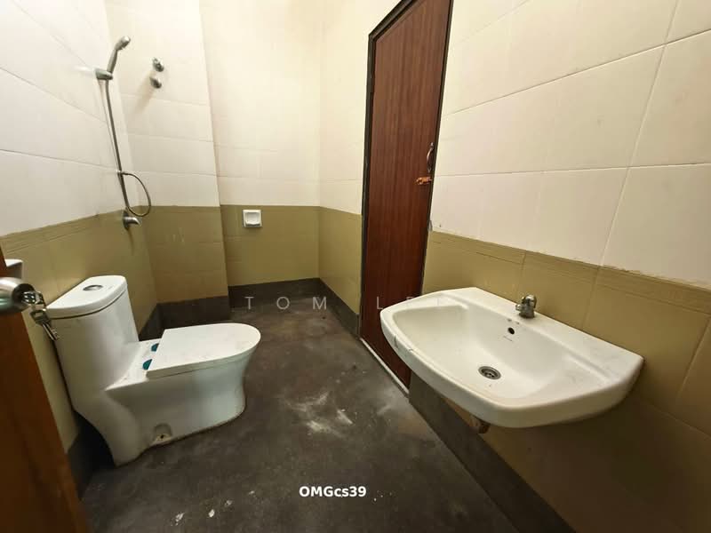 Rumah Berkembar untuk Dijual di Taman Sri Andalas (Klang) - Tom Lee - PropertyGuru.com.my