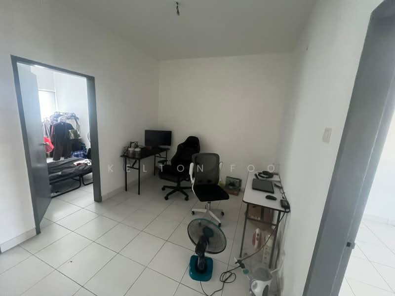 Rumah Teres 2 Tingkat untuk Dijual di Taman Sari Alamanda (Serendah) - Kelton Foo - Study - PropertyGuru.com.my