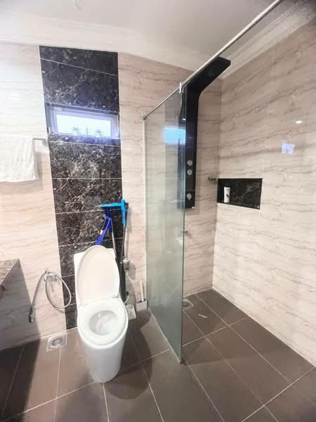 Rumah Berkembar untuk Dijual di Kampung Teras Jernang (Bangi) - Azli Ibrahim - Bathroom - PropertyGuru.com.my