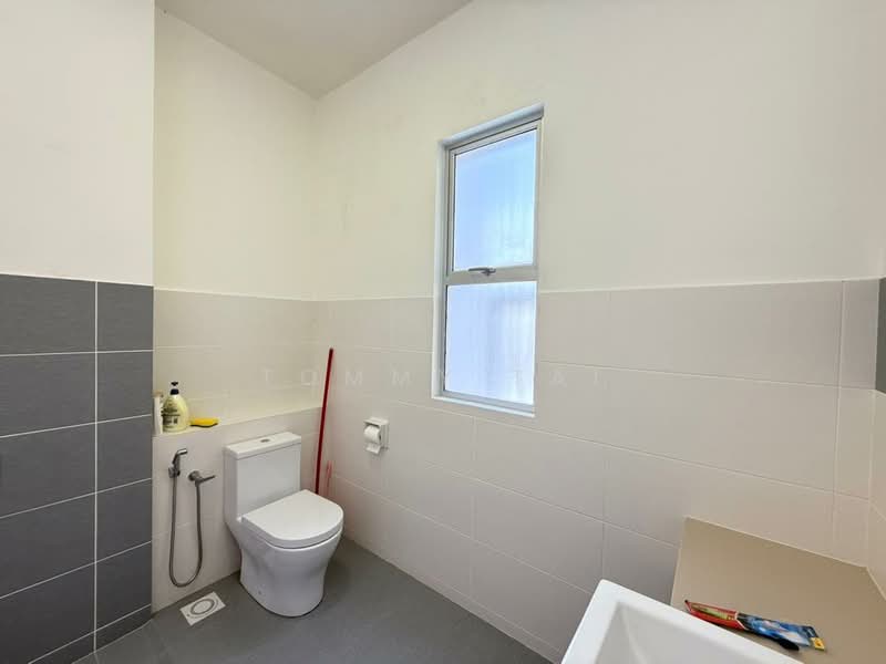 Rumah Teres 2 Tingkat untuk Dijual di Gerbang Nusajaya (Iskandar Puteri (Nusajaya)) - Tommy Tai - Bathroom - PropertyGuru.com.my