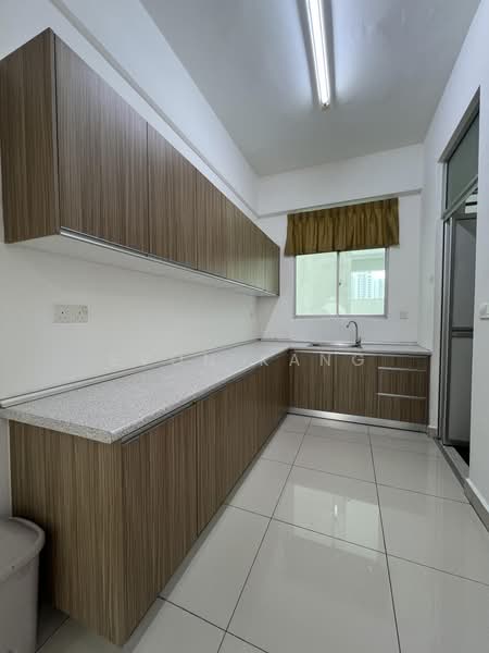 Kondominium untuk Dijual di Meridien Residence - Evon Kang - Kitchen - PropertyGuru.com.my