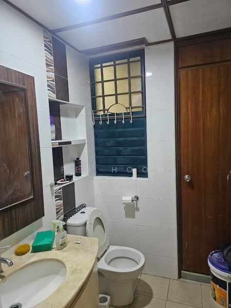 Kondominium untuk Dijual di Bellisa Court - Pei Hoon - Bathroom - PropertyGuru.com.my