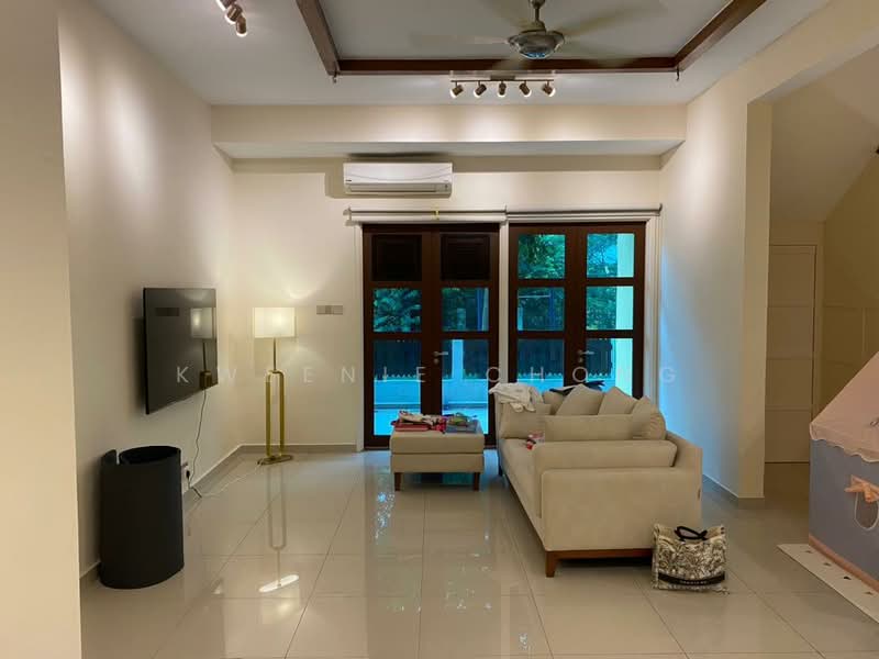 Townhouse for Sale in Bandar Tun Hussein Onn (Cheras) - Kweenie Chong - Living Room - PropertyGuru.com.my