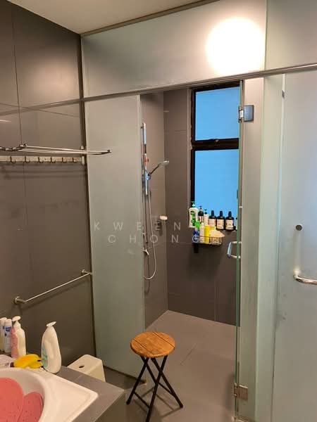 Townhouse for Sale in Bandar Tun Hussein Onn (Cheras) - Kweenie Chong - Bathroom - PropertyGuru.com.my