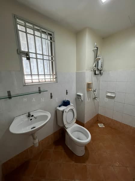 Pangsapuri untuk Disewa di Permas Ville Apartment - Han Lu Yung - PropertyGuru.com.my