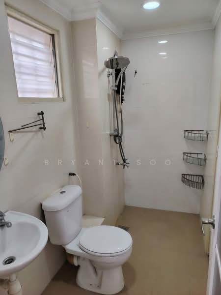2-storey Terraced House for Sale in Bandar Kinrara Seksyen 5 (Bandar Kinrara) - Bryant Soo - Bathroom - PropertyGuru.com.my