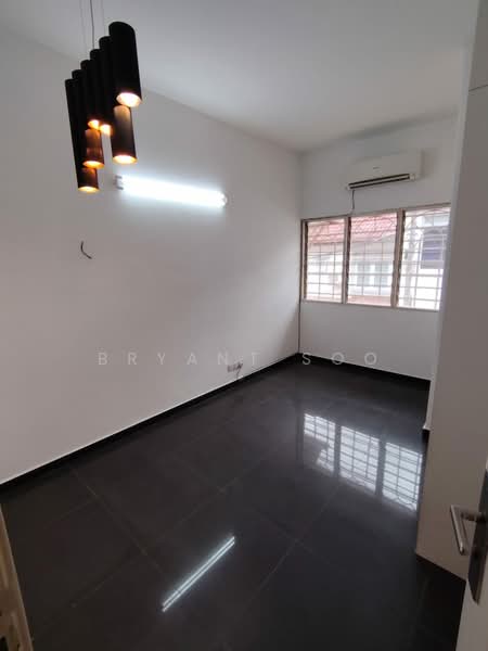 2-storey Terraced House for Sale in Bandar Kinrara Seksyen 5 (Bandar Kinrara) - Bryant Soo - Interior - PropertyGuru.com.my