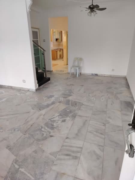 2-storey Terraced House for Sale in Bandar Kinrara Seksyen 5 (Bandar Kinrara) - Bryant Soo - Living Room - PropertyGuru.com.my