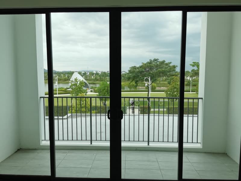 Rumah Teres untuk Dijual di Bandar Cassia (Batu Kawan) - Zhen Hong - Balcony - PropertyGuru.com.my