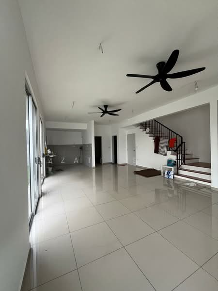 Rumah Berkembar untuk Disewa di Alam Sari (Bangi) - Izzati Ismil - Living Room - PropertyGuru.com.my