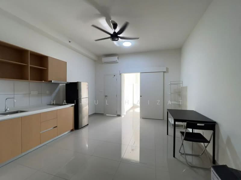 Service Residence for Rent at Kampung Melayu Subang - Hairul Haizat - Kitchen - PropertyGuru.com.my