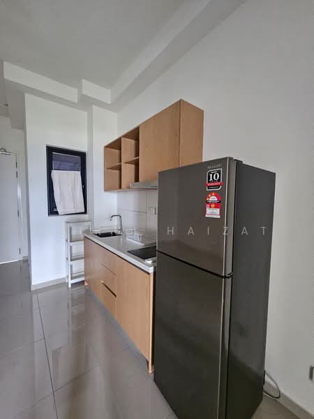 Service Residence for Rent at Kampung Melayu Subang - Hairul Haizat - Kitchen - PropertyGuru.com.my