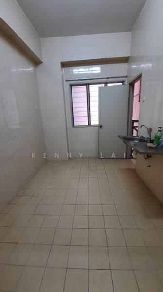 Condominium for Sale at Greenview Residence - Kenny Lai - Kitchen - PropertyGuru.com.my