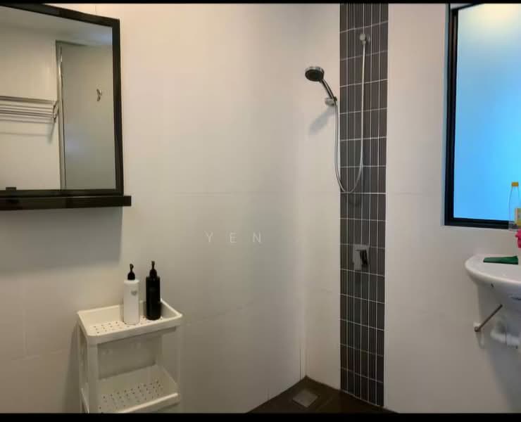 Servis Apartment untuk Dijual di D'Wharf Residence - Yen . - Bathroom - PropertyGuru.com.my