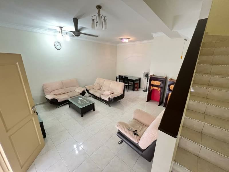2-storey Terraced House for Rent in Setia Tropika (Johor Bahru) - Kim . - Living Room - PropertyGuru.com.my