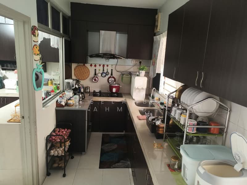 Rumah Teres 2 Tingkat untuk Dijual di Kota Kemuning (Shah Alam) - Jaleela Banu Ahmad - Kitchen - PropertyGuru.com.my