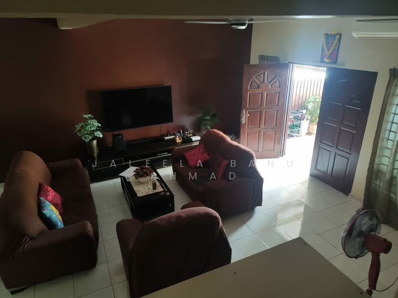 Rumah Teres 2 Tingkat untuk Dijual di Kota Kemuning (Shah Alam) - Jaleela Banu Ahmad - Living Room - PropertyGuru.com.my