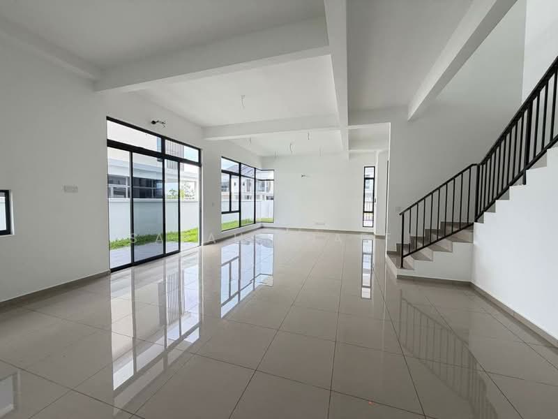 Cluster House for Sale in Horizon Hills (Iskandar Puteri (Nusajaya)) - Sarah Shaffi - Living Room - PropertyGuru.com.my