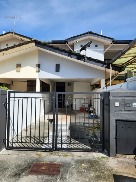 Rumah Berkembar untuk Dijual di Kota Kemuning (Shah Alam) - Jaleela Banu Ahmad - Exterior - PropertyGuru.com.my