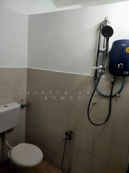 Rumah Teres 2 Tingkat untuk Dijual di Kapar (Selangor) - Jaleela Banu Ahmad - Bathroom - PropertyGuru.com.my