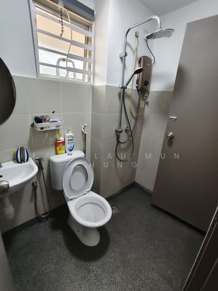 Rumah Teres 2 Tingkat untuk Dijual di Bandar Kinrara Seksyen 7 (Bandar Kinrara) - Eric Lau Mun Chung - Bathroom - PropertyGuru.com.my