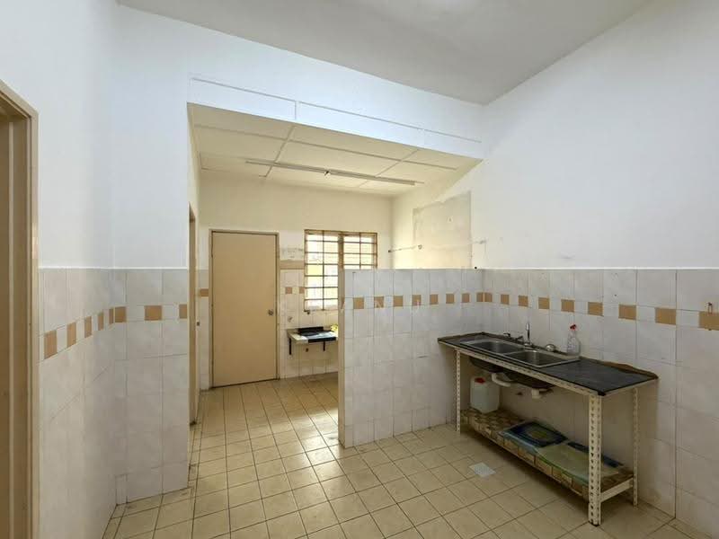 2-storey Terraced House for Sale in Taman Usahawan (Kepong) - Keanu Tan - Kitchen - PropertyGuru.com.my