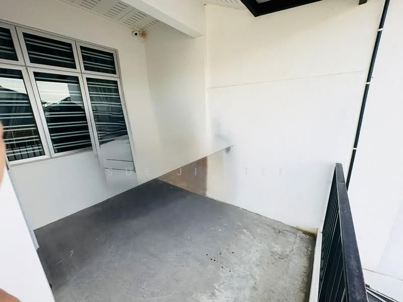 2-storey Terraced House for Rent in Johor Bahru (Johor) - Sue Jin Tee - Balcony - PropertyGuru.com.my