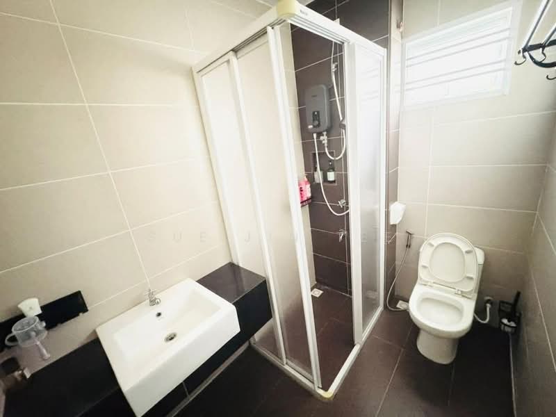 2-storey Terraced House for Rent in Johor Bahru (Johor) - Sue Jin Tee - Bathroom - PropertyGuru.com.my
