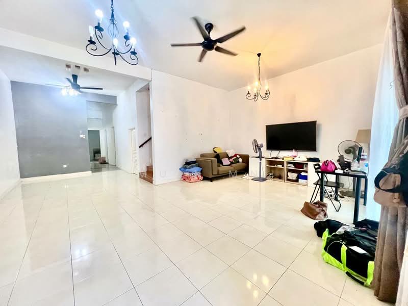 Rumah Teres 2 Tingkat untuk Dijual di Bangi (Selangor) - Muin Mn - Living Room - PropertyGuru.com.my