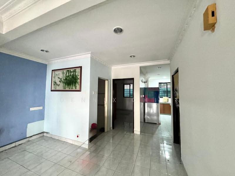 Rumah Bandar untuk Dijual di Taman Lagenda Mas (Cheras) - Dennix Chin - Living Room - PropertyGuru.com.my