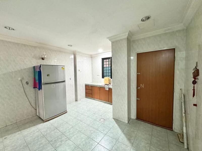 Rumah Bandar untuk Dijual di Taman Lagenda Mas (Cheras) - Dennix Chin - Kitchen - PropertyGuru.com.my