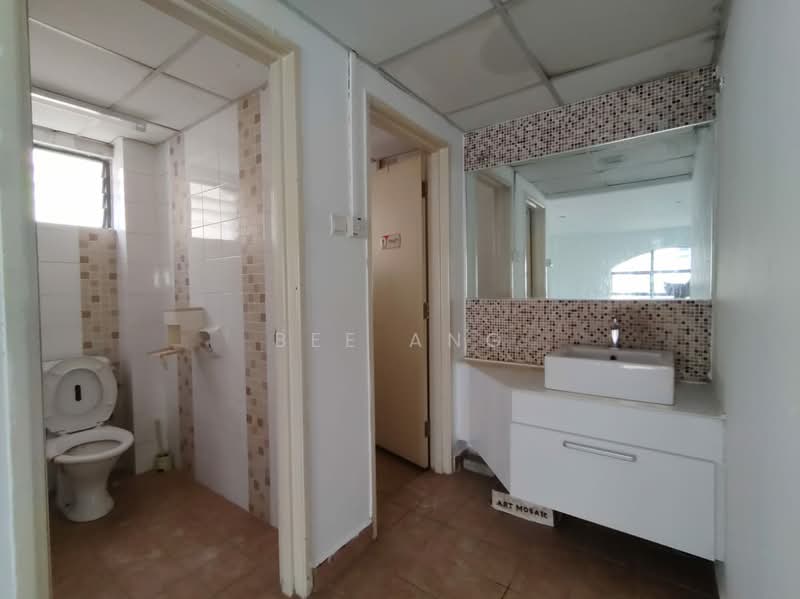 Office for Rent in Dataran Sunway (Kota Damansara) - Bee Ang - Bathroom - PropertyGuru.com.my