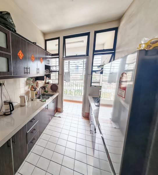 Condominium for Sale at Pelangi Utama - Kin CK - Kitchen - PropertyGuru.com.my