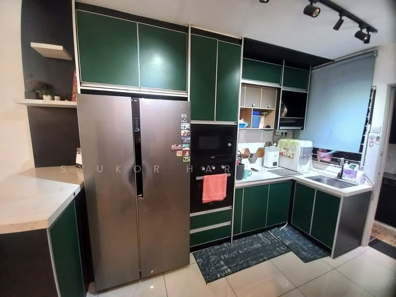 Terraced House for Sale in Bukit Rahman Putra (Sungai Buloh) - Syukor Hartanah - Kitchen - PropertyGuru.com.my