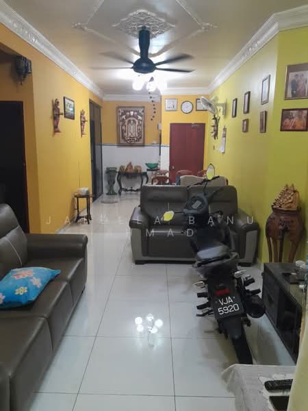 Apartment for Sale at Jasmin Apartment - Jaleela Banu Ahmad - Living Room - PropertyGuru.com.my