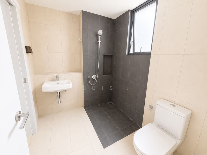 3-storey Terraced House for Sale in Taman Bukit Serdang (Seri Kembangan) - Louis . - PropertyGuru.com.my