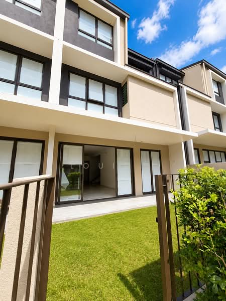 3-storey Terraced House for Sale in Taman Bukit Serdang (Seri Kembangan) - Louis . - PropertyGuru.com.my