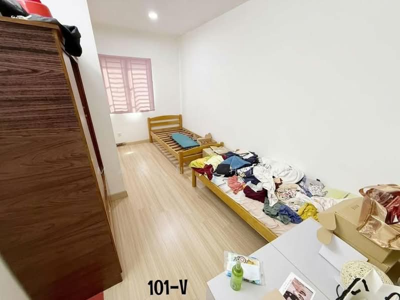 Rumah Teres 2.5 Tingkat untuk Dijual di Taman Sejati (Klang) - Mason Chiah - Bedroom - PropertyGuru.com.my