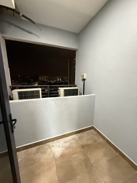 Kondominium untuk Disewa di Bennington Residences @ SkyArena - CK Teong - Balcony - PropertyGuru.com.my