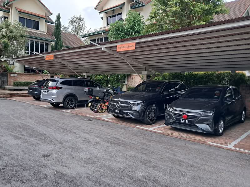Pangsapuri untuk Disewa di Adiva Courtyard - Jim Cheah - Car Park - PropertyGuru.com.my