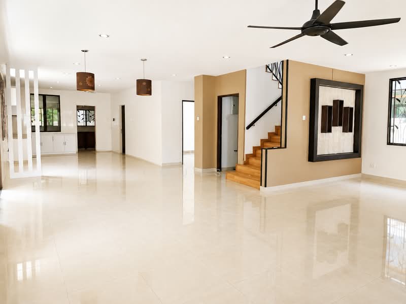 Bungalow for Sale in Taman Aman Perdana (Kapar) - Louis . - Living Room - PropertyGuru.com.my
