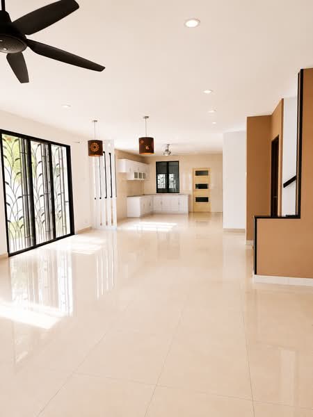 Bungalow for Sale in Taman Aman Perdana (Kapar) - Louis . - Kitchen - PropertyGuru.com.my