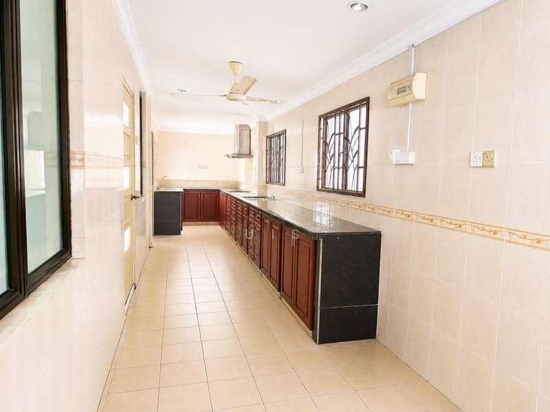 Bungalow for Sale in Taman Aman Perdana (Kapar) - Louis . - Kitchen - PropertyGuru.com.my