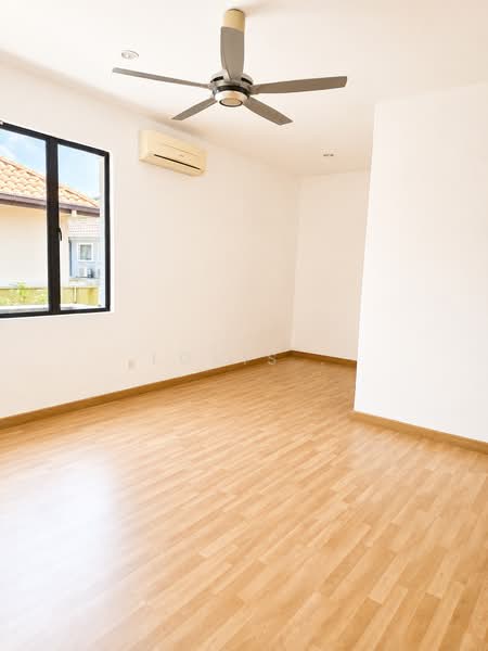 Bungalow for Sale in Taman Aman Perdana (Kapar) - Louis . - PropertyGuru.com.my