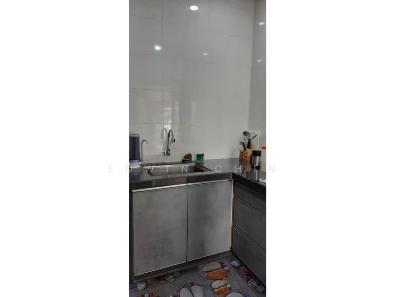 Rumah Teres 3 Tingkat untuk Dijual di Taman Titi Heights (Balik Pulau) - Edwin Chin - Kitchen - PropertyGuru.com.my