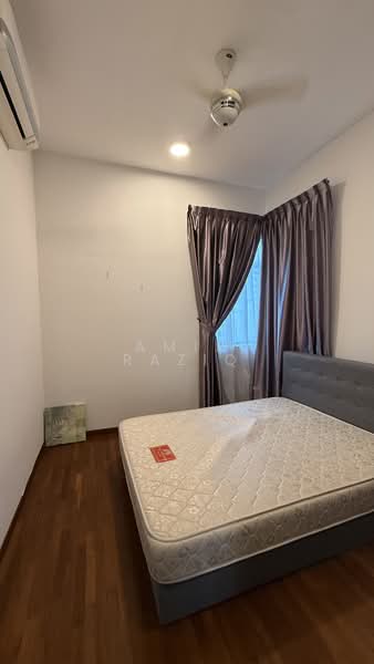 Servis Apartment untuk Dijual di Crescent Bay Suites (Teluk Bayu) - Amir Raziq - Bedroom - PropertyGuru.com.my