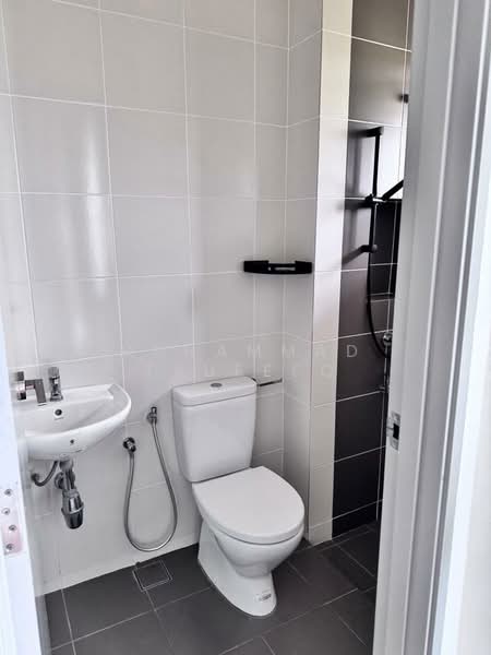 Rumah Teres 2 Tingkat untuk Disewa di Alam Impian Ttdi (Shah Alam) - Muhammad Taufeeq - Bathroom - PropertyGuru.com.my