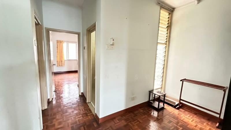 2-storey Terraced House for Sale in Bandar Kinrara Seksyen 5 (Bandar Kinrara) - Bryant Soo - Corridor - PropertyGuru.com.my